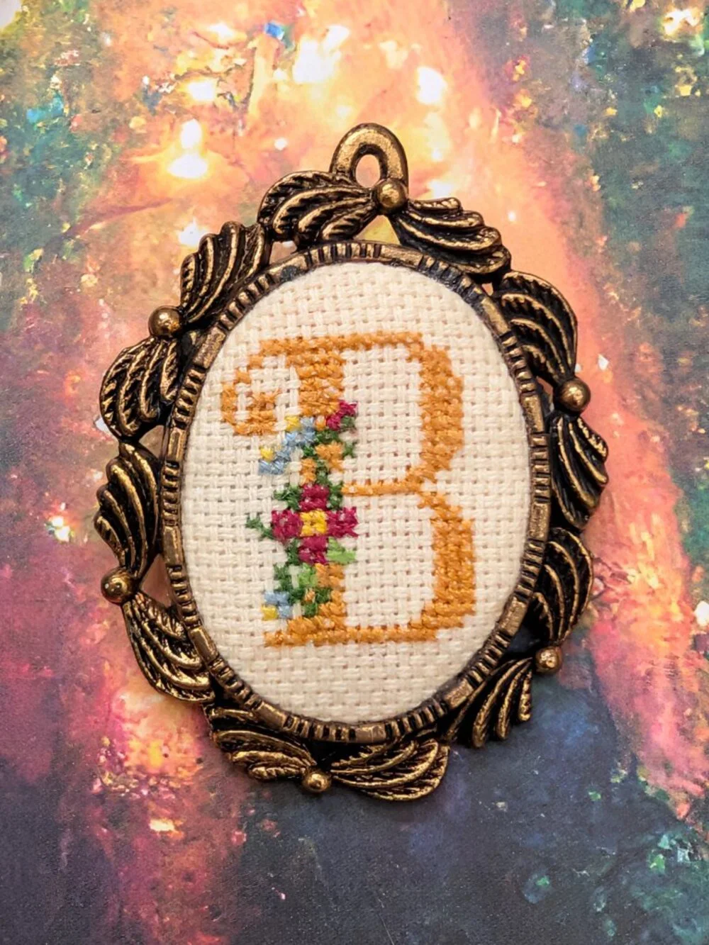 Vintage The Creative Circle Petit Point initial B floral brooch
